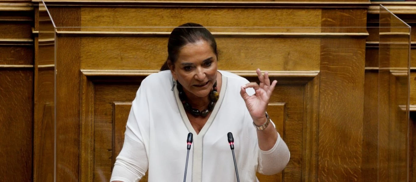 Θύμα Τούρκων χάκερ «έπεσε» η Ντόρα Μπακογιάννη - Της χάκαραν το Instagram (φώτο)